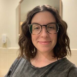 Meet your Posher, Nicole